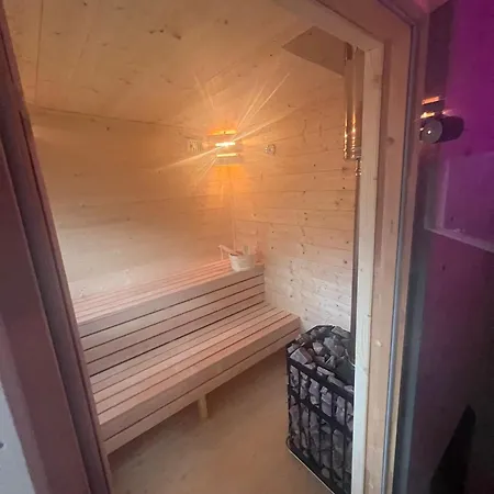 Lesny Duet Semesterbostad